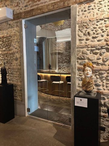 Specchio retroilluminato su misura